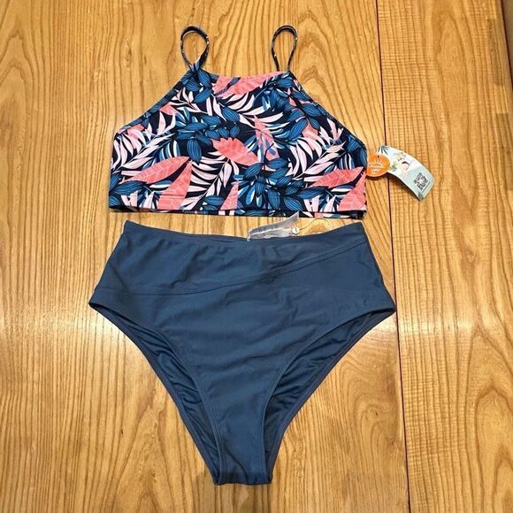 NWT Medium Set Bikini Swimsuit - Picture 1 of 8